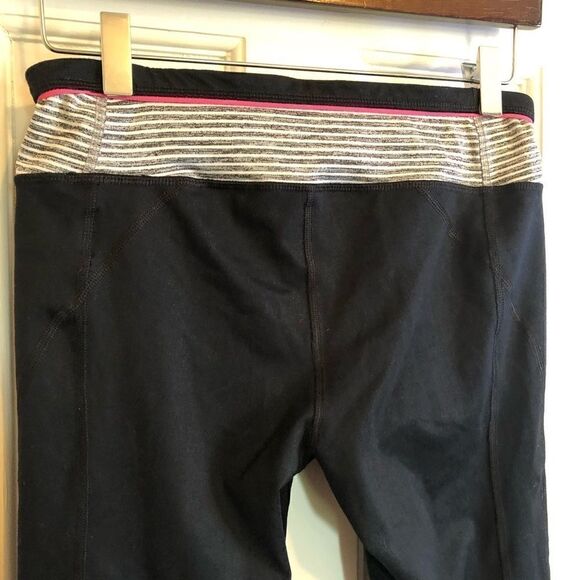 ✅ (free) Lukka Capri leggings - Picture 5 of 6
